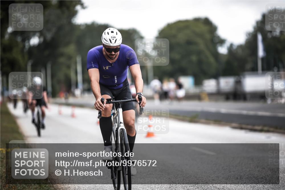 16.08.2026 - KN Förde Triathlon 2026 H.Heesch http://msf.ph/oto/9976572 16.08.2026 11:18:41 Radfahren 338, 339, 348, 353, 429 meine-sportfotos.de