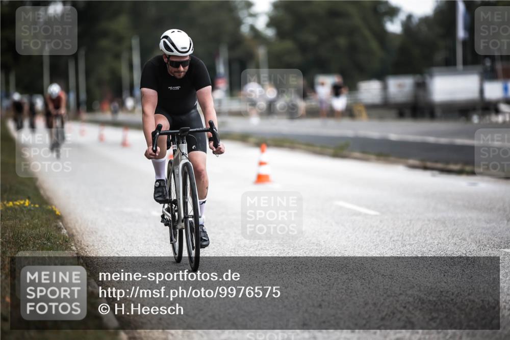 16.08.2026 - KN Förde Triathlon 2026 H.Heesch http://msf.ph/oto/9976575 16.08.2026 11:18:44 Radfahren 338, 339, 354, 429 meine-sportfotos.de