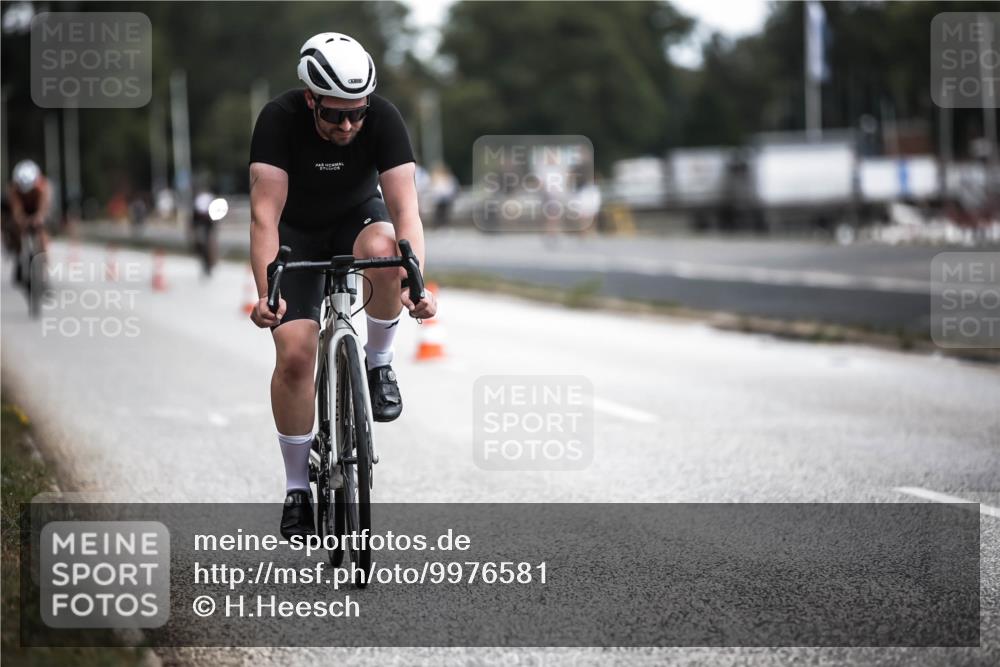 16.08.2026 - KN Förde Triathlon 2026 H.Heesch http://msf.ph/oto/9976581 16.08.2026 11:18:44 Radfahren 338, 339, 354, 429 meine-sportfotos.de