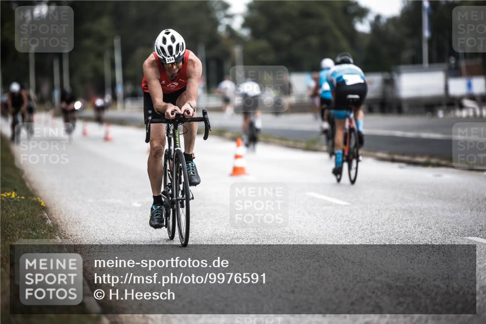 16.08.2026 - KN Förde Triathlon 2026 H.Heesch http://msf.ph/oto/9976591 16.08.2026 11:18:48 Radfahren 354, 429 meine-sportfotos.de