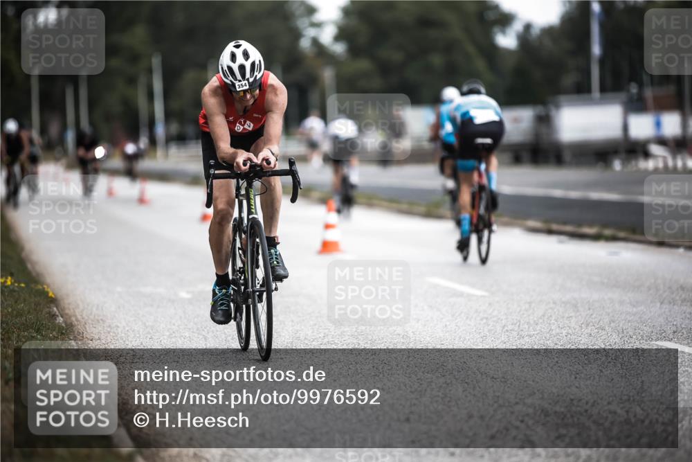 16.08.2026 - KN Förde Triathlon 2026 H.Heesch http://msf.ph/oto/9976592 16.08.2026 11:18:48 Radfahren 354, 429 meine-sportfotos.de