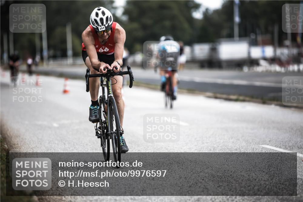 16.08.2026 - KN Förde Triathlon 2026 H.Heesch http://msf.ph/oto/9976597 16.08.2026 11:18:48 Radfahren 354, 429 meine-sportfotos.de