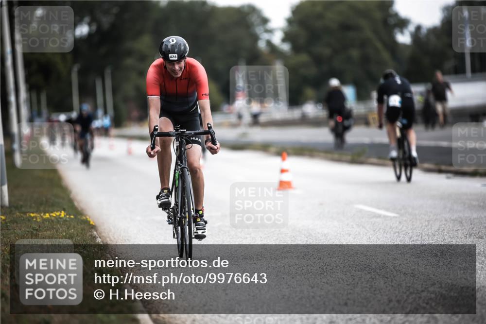 16.08.2026 - KN Förde Triathlon 2026 H.Heesch http://msf.ph/oto/9976643 16.08.2026 11:19:07 Radfahren 391, 428, 438 meine-sportfotos.de