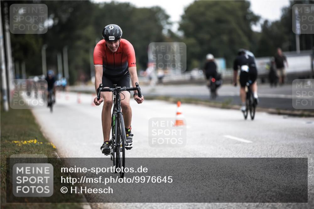 16.08.2026 - KN Förde Triathlon 2026 H.Heesch http://msf.ph/oto/9976645 16.08.2026 11:19:08 Radfahren 391, 428, 438 meine-sportfotos.de