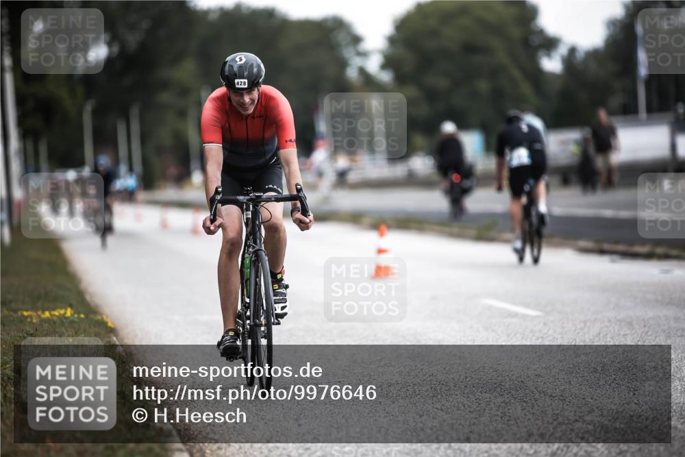 16.08.2026 - KN Förde Triathlon 2026 H.Heesch http://msf.ph/oto/9976646 16.08.2026 11:19:08 Radfahren 391, 428, 438 meine-sportfotos.de