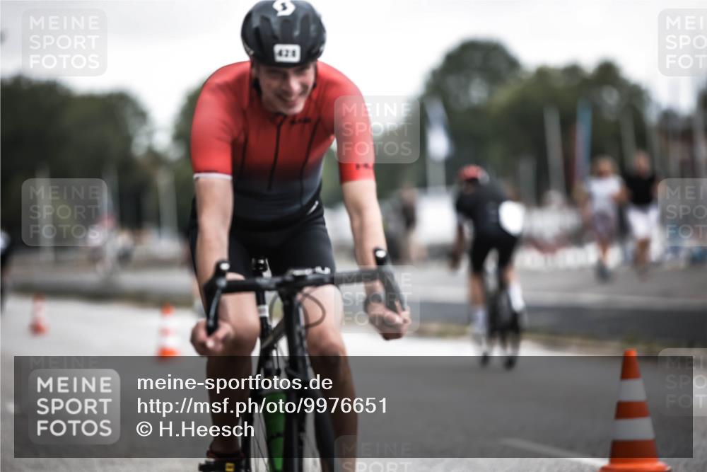 16.08.2026 - KN Förde Triathlon 2026 H.Heesch http://msf.ph/oto/9976651 16.08.2026 11:19:09 Radfahren 391, 416, 428, 438 meine-sportfotos.de
