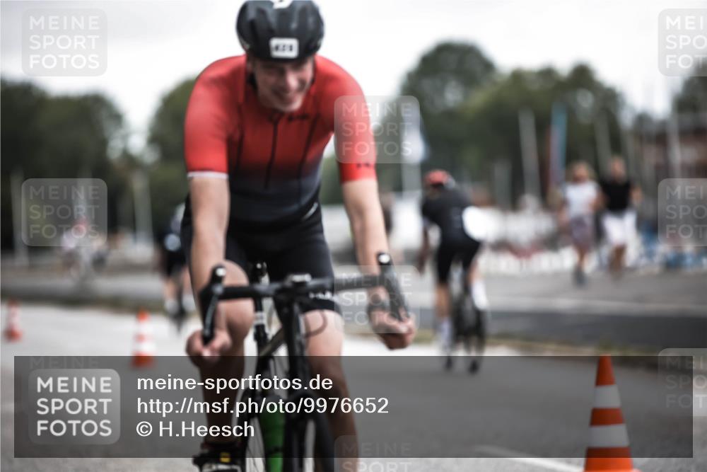 16.08.2026 - KN Förde Triathlon 2026 H.Heesch http://msf.ph/oto/9976652 16.08.2026 11:19:09 Radfahren 391, 416, 428, 438 meine-sportfotos.de