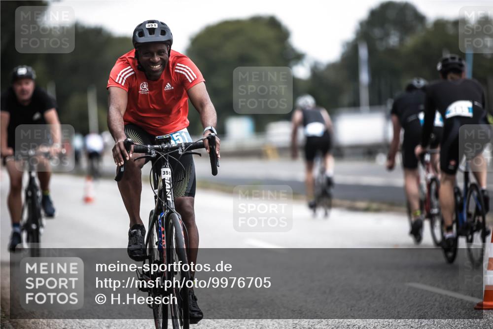 16.08.2026 - KN Förde Triathlon 2026 H.Heesch http://msf.ph/oto/9976705 16.08.2026 11:19:24 Radfahren 305, 305, 351, 377, 801 meine-sportfotos.de