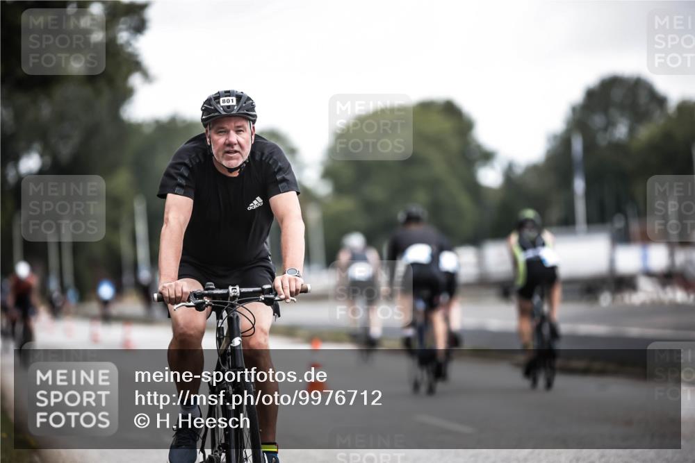 16.08.2026 - KN Förde Triathlon 2026 H.Heesch http://msf.ph/oto/9976712 16.08.2026 11:19:26 Radfahren 305, 305, 346, 351, 377, 801 meine-sportfotos.de