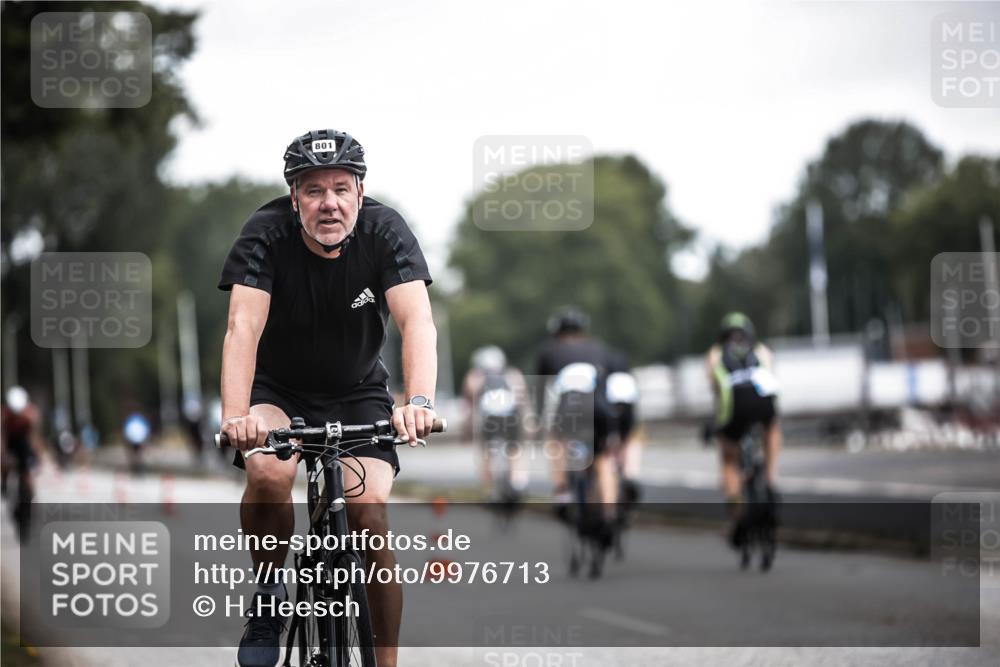 16.08.2026 - KN Förde Triathlon 2026 H.Heesch http://msf.ph/oto/9976713 16.08.2026 11:19:26 Radfahren 305, 305, 346, 351, 377, 801 meine-sportfotos.de