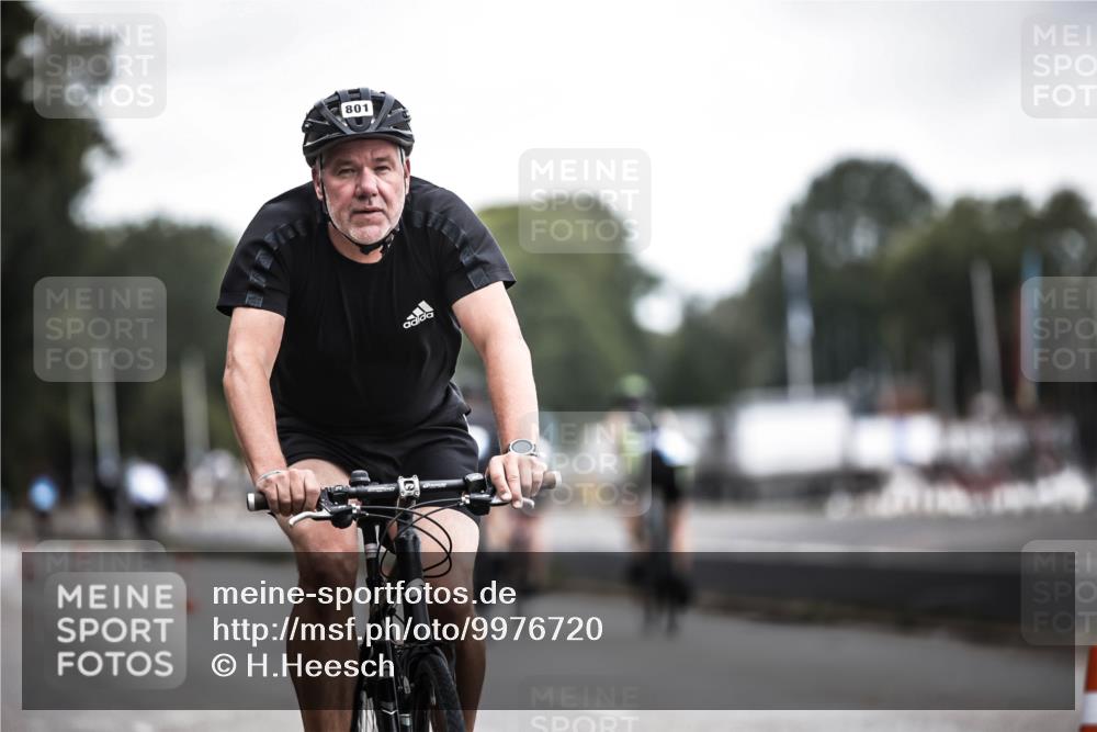 16.08.2026 - KN Förde Triathlon 2026 H.Heesch http://msf.ph/oto/9976720 16.08.2026 11:19:26 Radfahren 305, 305, 346, 351, 377, 801 meine-sportfotos.de