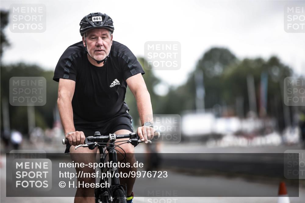 16.08.2026 - KN Förde Triathlon 2026 H.Heesch http://msf.ph/oto/9976723 16.08.2026 11:19:26 Radfahren 305, 305, 346, 351, 377, 801 meine-sportfotos.de
