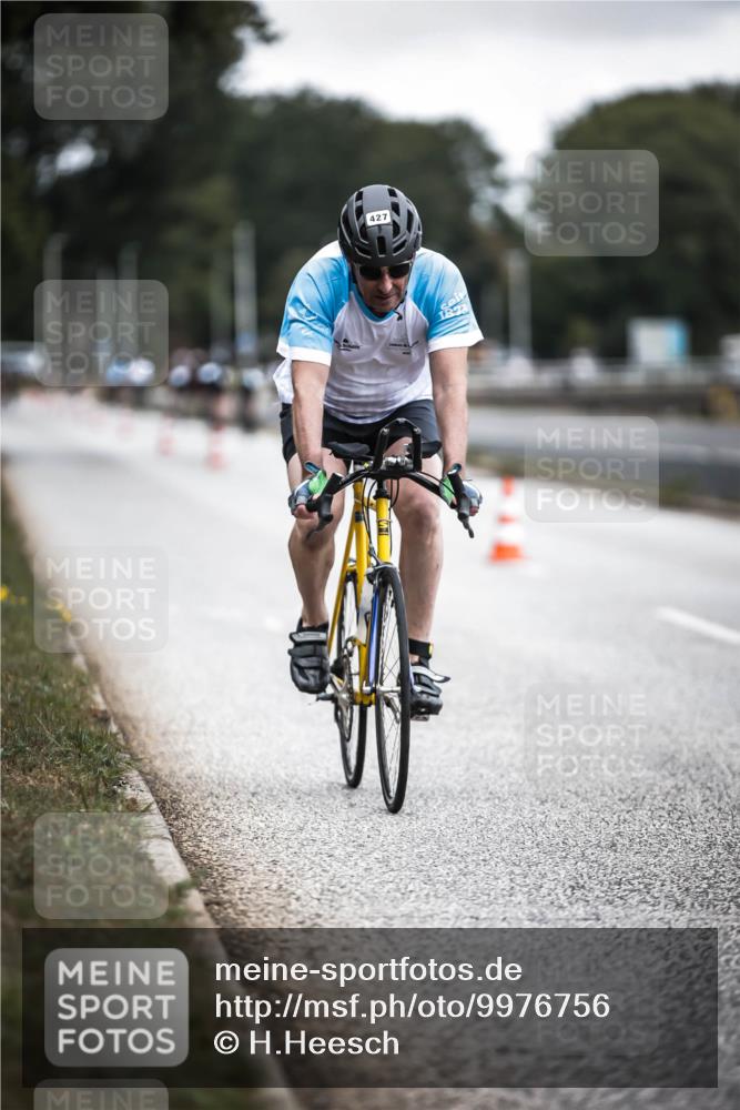 16.08.2026 - KN Förde Triathlon 2026 H.Heesch http://msf.ph/oto/9976756 16.08.2026 11:19:35 Radfahren 323, 427 meine-sportfotos.de