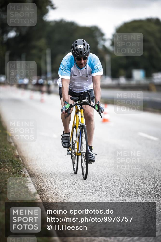 16.08.2026 - KN Förde Triathlon 2026 H.Heesch http://msf.ph/oto/9976757 16.08.2026 11:19:35 Radfahren 323, 427 meine-sportfotos.de