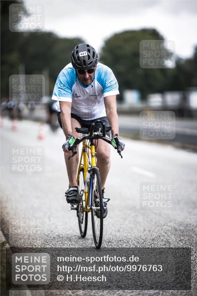 16.08.2026 - KN Förde Triathlon 2026 H.Heesch http://msf.ph/oto/9976763 16.08.2026 11:19:35 Radfahren 323, 427 meine-sportfotos.de
