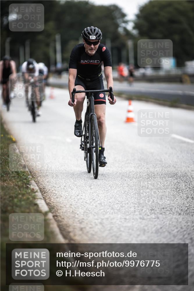 16.08.2026 - KN Förde Triathlon 2026 H.Heesch http://msf.ph/oto/9976775 16.08.2026 11:19:49 Radfahren 317, 318, 340, 371, 382, 397, 435 meine-sportfotos.de