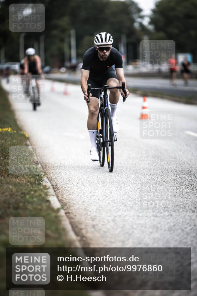 16.08.2026 - KN Förde Triathlon 2026 H.Heesch http://msf.ph/oto/9976860 16.08.2026 11:20:00 Radfahren 314, 321, 329, 349, 368, 369, 389, 390, 417, 439 meine-sportfotos.de