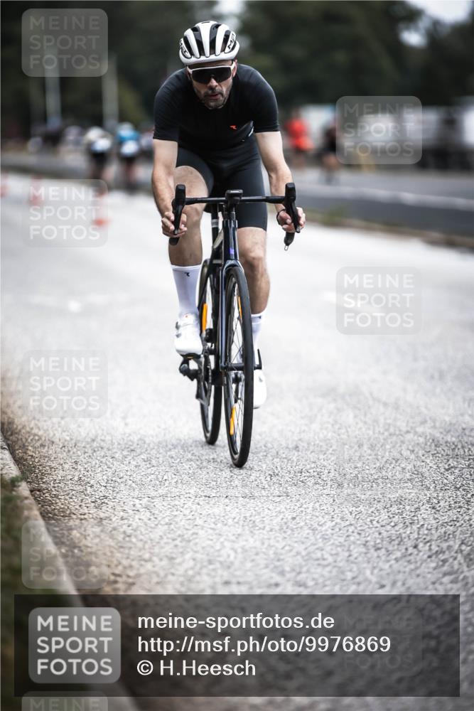16.08.2026 - KN Förde Triathlon 2026 H.Heesch http://msf.ph/oto/9976869 16.08.2026 11:20:01 Radfahren 314, 321, 329, 349, 368, 369, 389, 390, 417, 439 meine-sportfotos.de