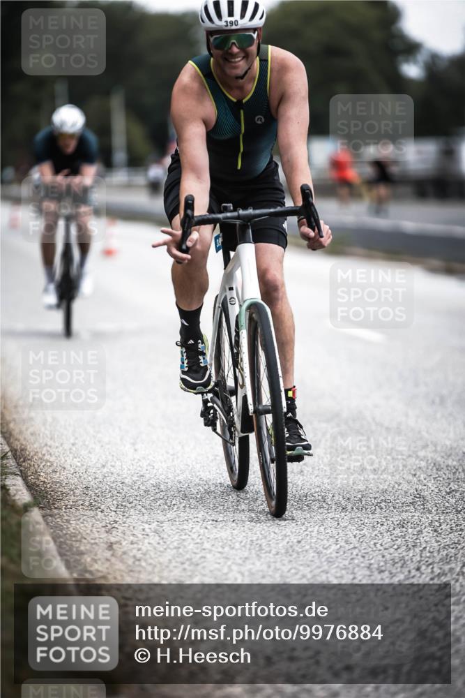 16.08.2026 - KN Förde Triathlon 2026 H.Heesch http://msf.ph/oto/9976884 16.08.2026 11:20:04 Radfahren 314, 315, 321, 329, 368, 369, 390, 417, 439 meine-sportfotos.de