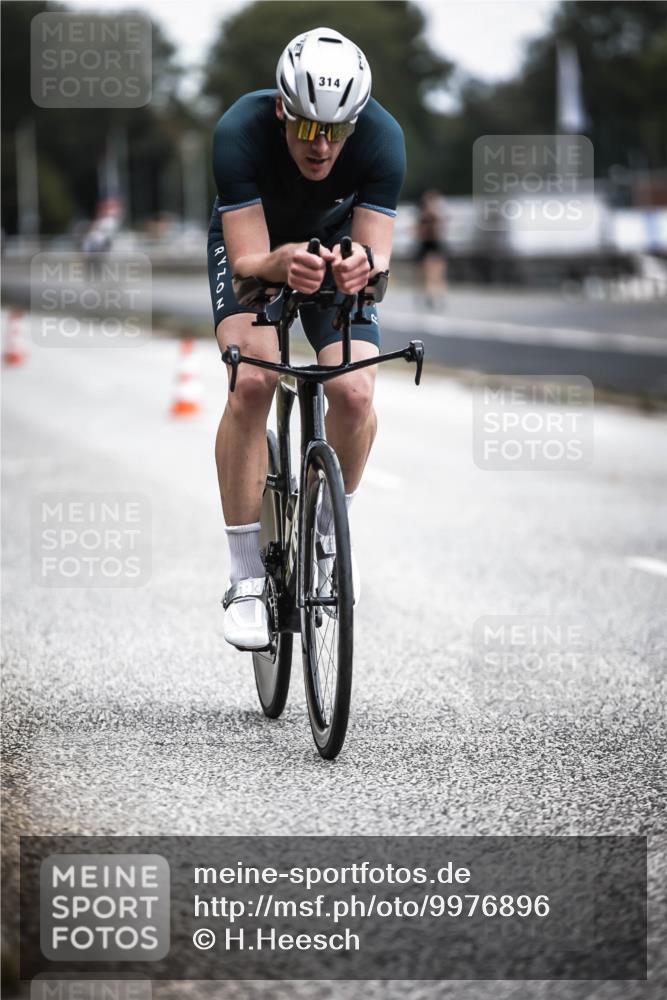 16.08.2026 - KN Förde Triathlon 2026 H.Heesch http://msf.ph/oto/9976896 16.08.2026 11:20:05 Radfahren 314, 315, 325, 329, 368, 390, 439 meine-sportfotos.de