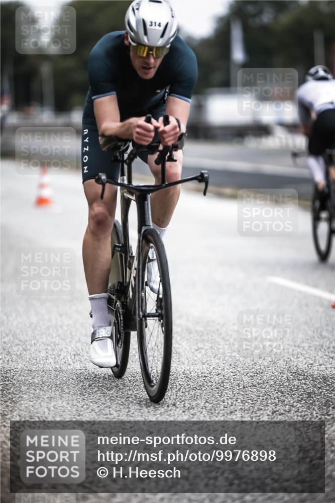 16.08.2026 - KN Förde Triathlon 2026 H.Heesch http://msf.ph/oto/9976898 16.08.2026 11:20:05 Radfahren 314, 315, 325, 329, 368, 390, 439 meine-sportfotos.de