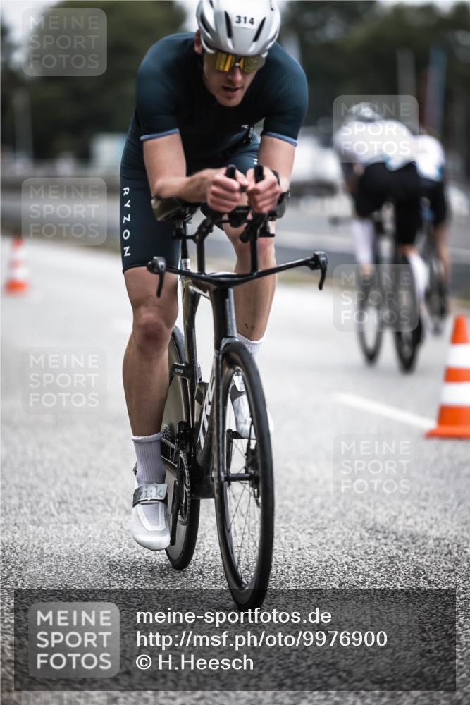16.08.2026 - KN Förde Triathlon 2026 H.Heesch http://msf.ph/oto/9976900 16.08.2026 11:20:05 Radfahren 314, 315, 325, 329, 368, 390, 439 meine-sportfotos.de