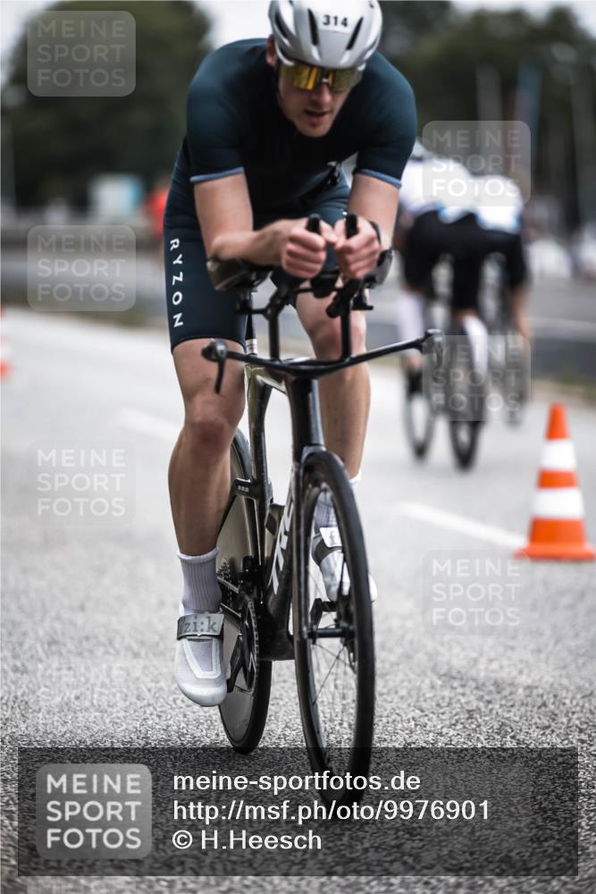 16.08.2026 - KN Förde Triathlon 2026 H.Heesch http://msf.ph/oto/9976901 16.08.2026 11:20:05 Radfahren 314, 315, 325, 329, 368, 390, 439 meine-sportfotos.de