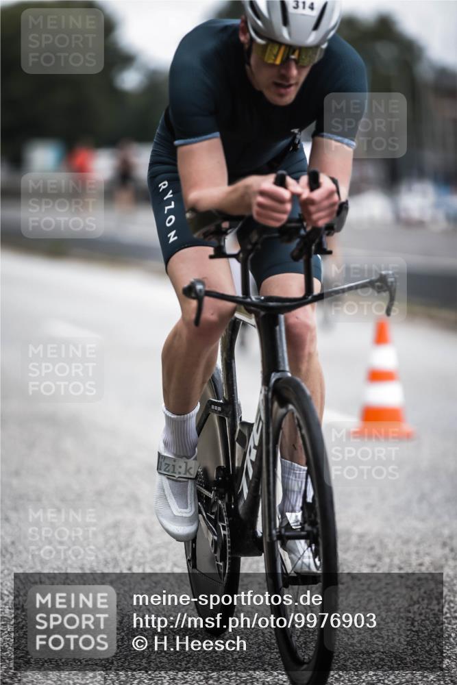 16.08.2026 - KN Förde Triathlon 2026 H.Heesch http://msf.ph/oto/9976903 16.08.2026 11:20:05 Radfahren 314, 315, 325, 329, 368, 390, 439 meine-sportfotos.de