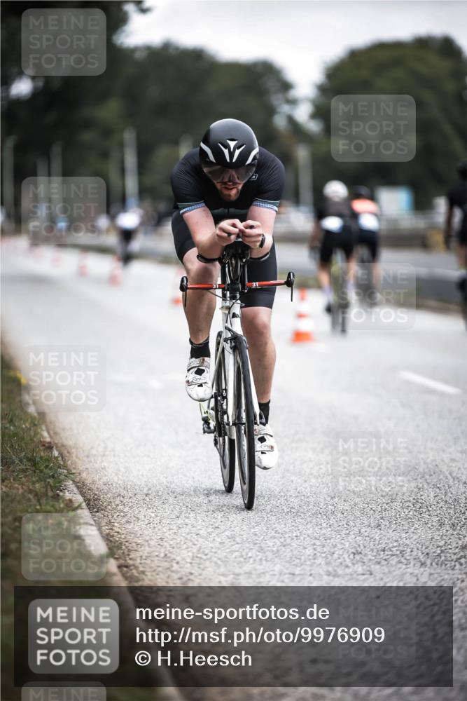 16.08.2026 - KN Förde Triathlon 2026 H.Heesch http://msf.ph/oto/9976909 16.08.2026 11:20:12 Radfahren 311, 325 meine-sportfotos.de