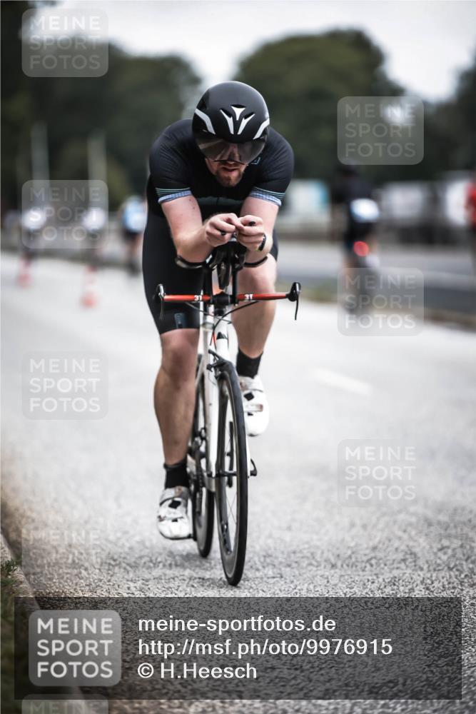 16.08.2026 - KN Förde Triathlon 2026 H.Heesch http://msf.ph/oto/9976915 16.08.2026 11:20:12 Radfahren 311, 325 meine-sportfotos.de