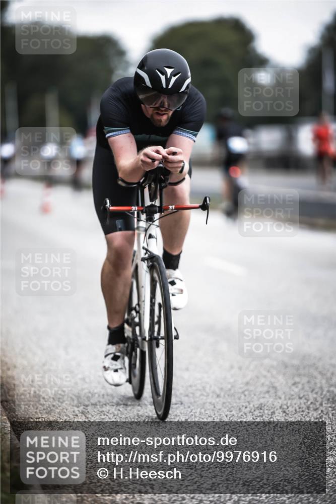 16.08.2026 - KN Förde Triathlon 2026 H.Heesch http://msf.ph/oto/9976916 16.08.2026 11:20:12 Radfahren 311, 325 meine-sportfotos.de