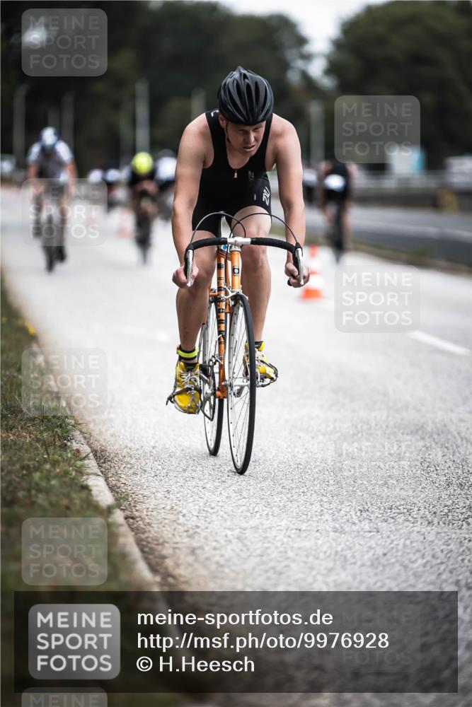 16.08.2026 - KN Förde Triathlon 2026 H.Heesch http://msf.ph/oto/9976928 16.08.2026 11:20:19 Radfahren 221, 301, 306 meine-sportfotos.de