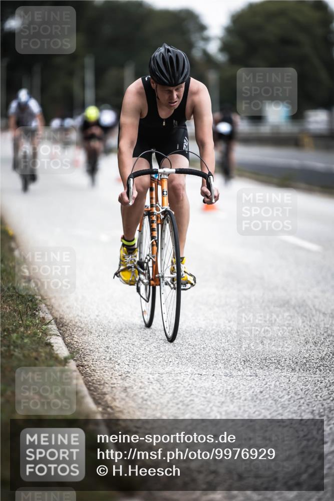 16.08.2026 - KN Förde Triathlon 2026 H.Heesch http://msf.ph/oto/9976929 16.08.2026 11:20:19 Radfahren 221, 301, 306 meine-sportfotos.de