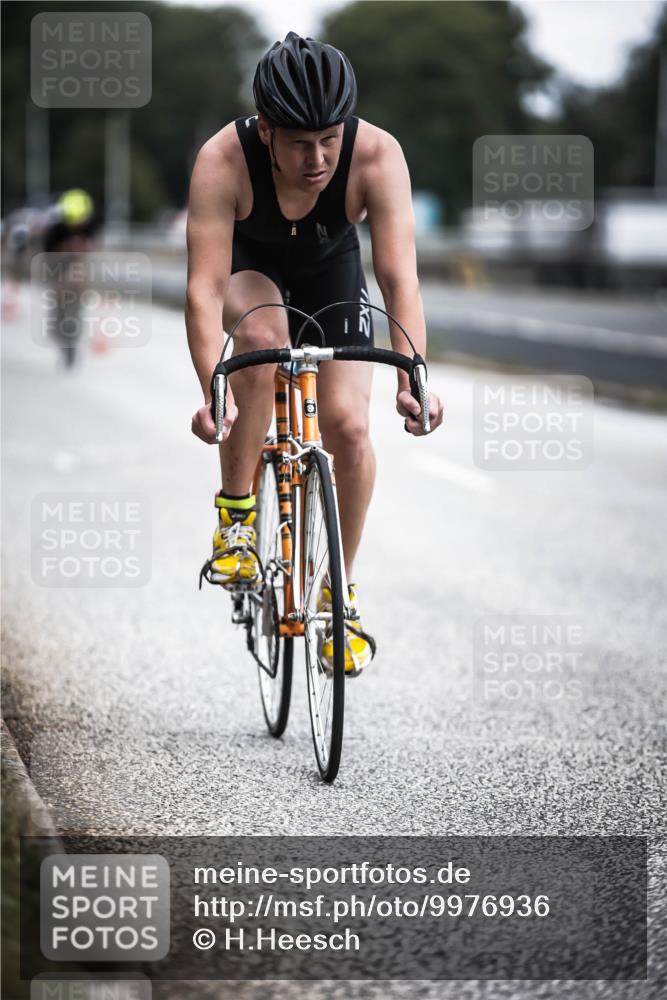 16.08.2026 - KN Förde Triathlon 2026 H.Heesch http://msf.ph/oto/9976936 16.08.2026 11:20:19 Radfahren 221, 301, 306 meine-sportfotos.de
