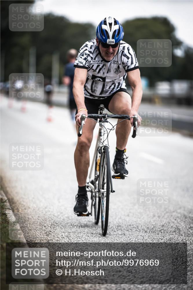 16.08.2026 - KN Förde Triathlon 2026 H.Heesch http://msf.ph/oto/9976969 16.08.2026 11:20:23 Radfahren 221, 306 meine-sportfotos.de