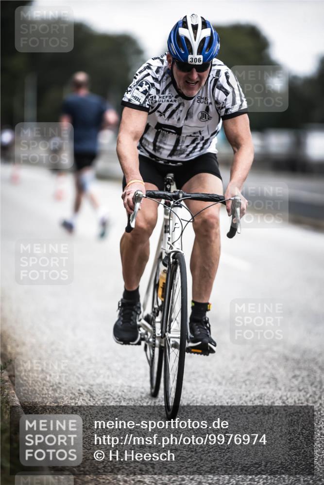 16.08.2026 - KN Förde Triathlon 2026 H.Heesch http://msf.ph/oto/9976974 16.08.2026 11:20:23 Radfahren 221, 306 meine-sportfotos.de