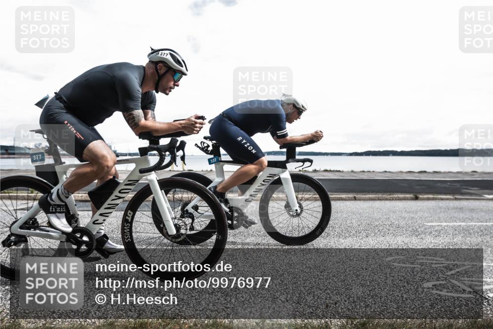 16.08.2026 - KN Förde Triathlon 2026 H.Heesch http://msf.ph/oto/9976977 16.08.2026 11:31:36 Radfahren 377, 395 meine-sportfotos.de