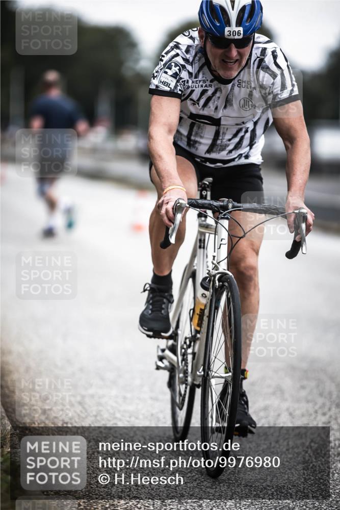 16.08.2026 - KN Förde Triathlon 2026 H.Heesch http://msf.ph/oto/9976980 16.08.2026 11:20:23 Radfahren 221, 306 meine-sportfotos.de