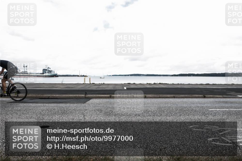 16.08.2026 - KN Förde Triathlon 2026 H.Heesch http://msf.ph/oto/9977000 16.08.2026 11:32:09 Radfahren 352, 363, 365, 393, 410 meine-sportfotos.de