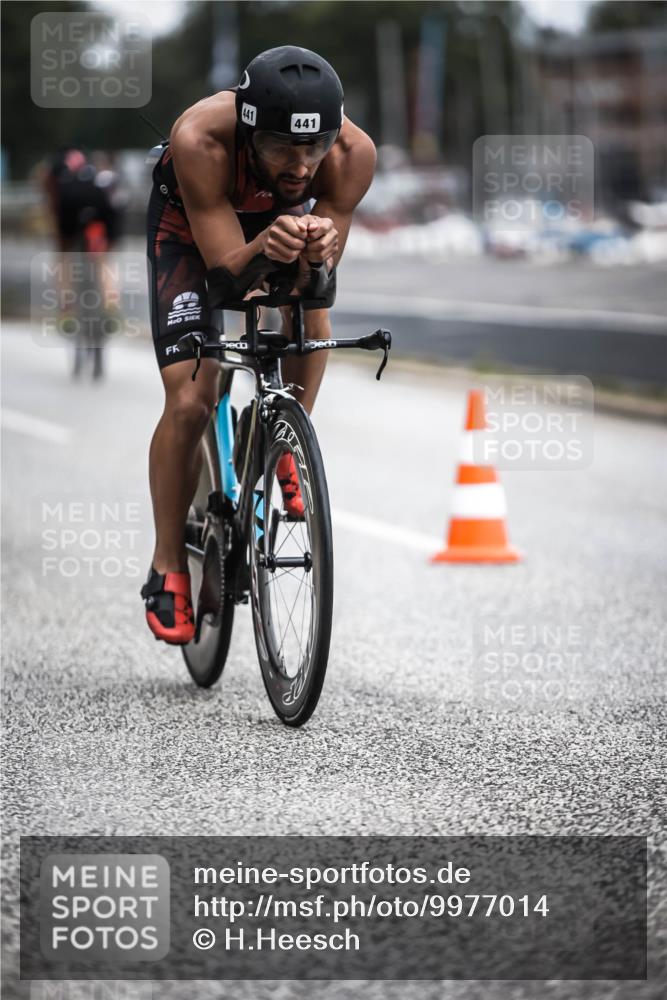 16.08.2026 - KN Förde Triathlon 2026 H.Heesch http://msf.ph/oto/9977014 16.08.2026 11:20:48 Radfahren 395, 403, 441 meine-sportfotos.de