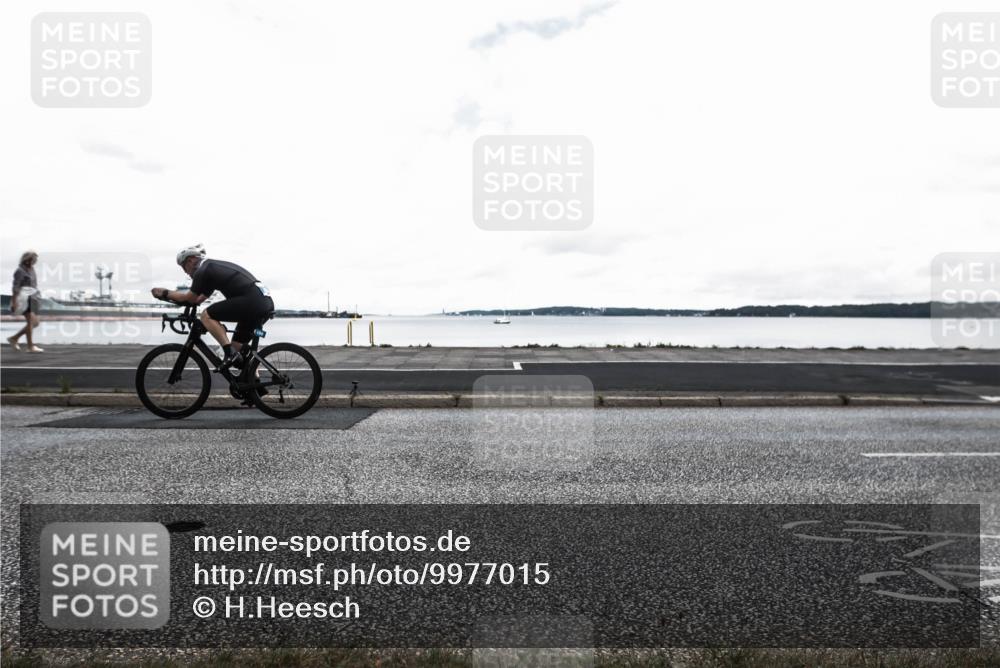 16.08.2026 - KN Förde Triathlon 2026 H.Heesch http://msf.ph/oto/9977015 16.08.2026 11:32:32 Radfahren 401, 408, 439 meine-sportfotos.de