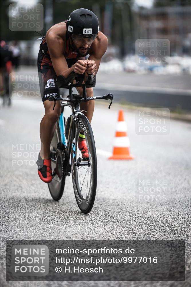 16.08.2026 - KN Förde Triathlon 2026 H.Heesch http://msf.ph/oto/9977016 16.08.2026 11:20:48 Radfahren 395, 403, 441 meine-sportfotos.de