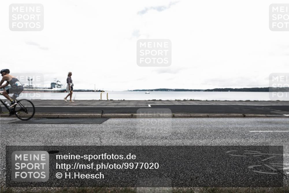 16.08.2026 - KN Förde Triathlon 2026 H.Heesch http://msf.ph/oto/9977020 16.08.2026 11:32:35 Radfahren 341, 397 meine-sportfotos.de