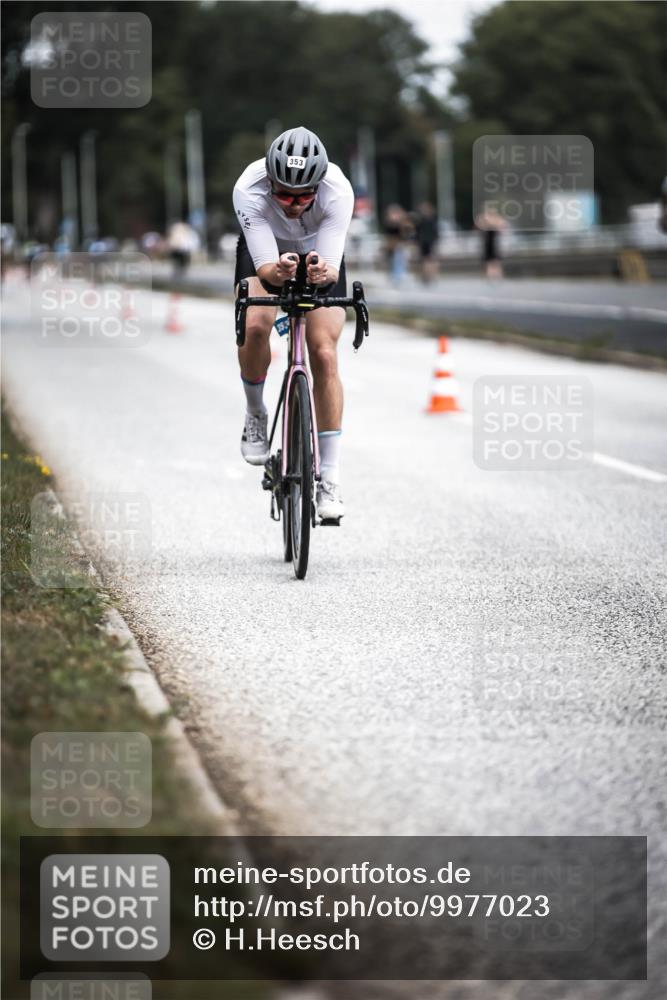 16.08.2026 - KN Förde Triathlon 2026 H.Heesch http://msf.ph/oto/9977023 16.08.2026 11:21:00 Radfahren 316, 353, 364, 379, 386, 410, 411, 430 meine-sportfotos.de