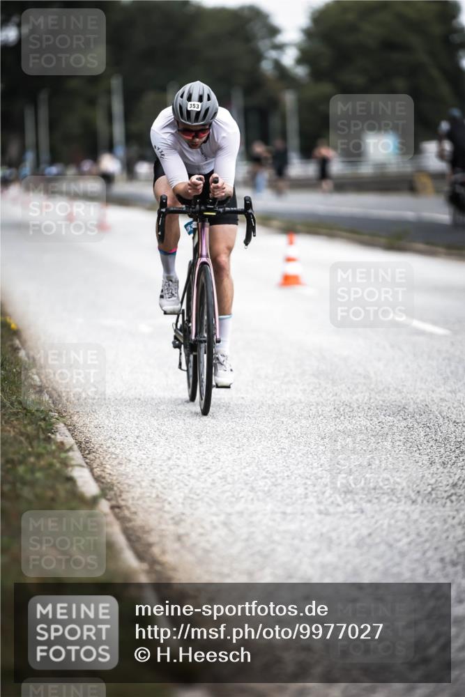 16.08.2026 - KN Förde Triathlon 2026 H.Heesch http://msf.ph/oto/9977027 16.08.2026 11:21:00 Radfahren 316, 353, 364, 379, 386, 410, 411, 430 meine-sportfotos.de