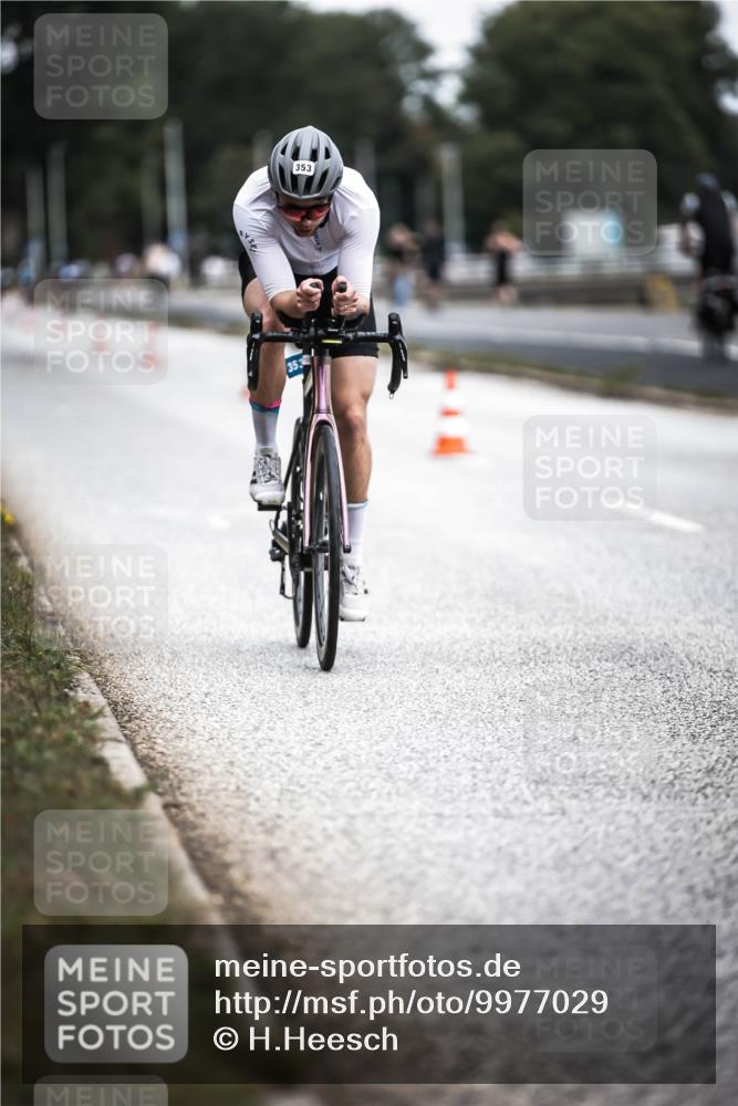 16.08.2026 - KN Förde Triathlon 2026 H.Heesch http://msf.ph/oto/9977029 16.08.2026 11:21:00 Radfahren 316, 353, 364, 379, 386, 410, 411, 430 meine-sportfotos.de
