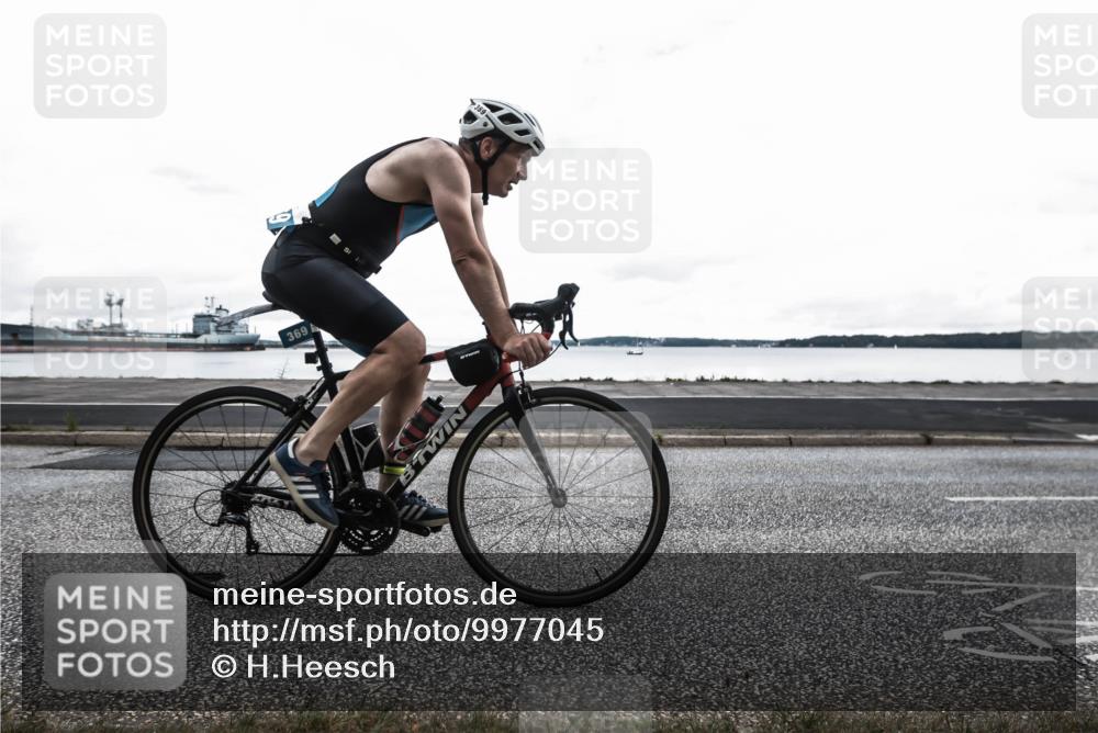 16.08.2026 - KN Förde Triathlon 2026 H.Heesch http://msf.ph/oto/9977045 16.08.2026 11:33:06 Radfahren 369, 386, 411 meine-sportfotos.de