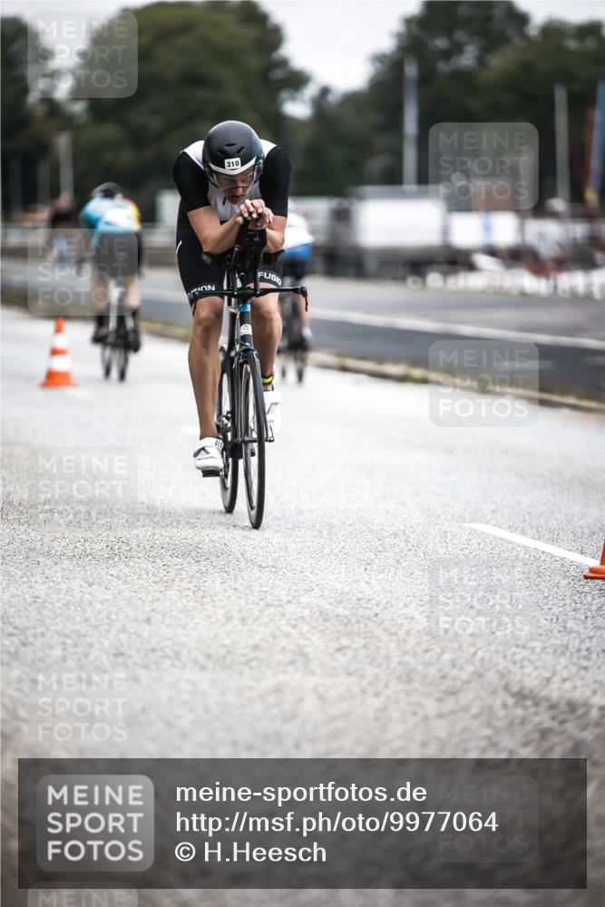 16.08.2026 - KN Förde Triathlon 2026 H.Heesch http://msf.ph/oto/9977064 16.08.2026 11:21:07 Radfahren 310, 316, 392 meine-sportfotos.de