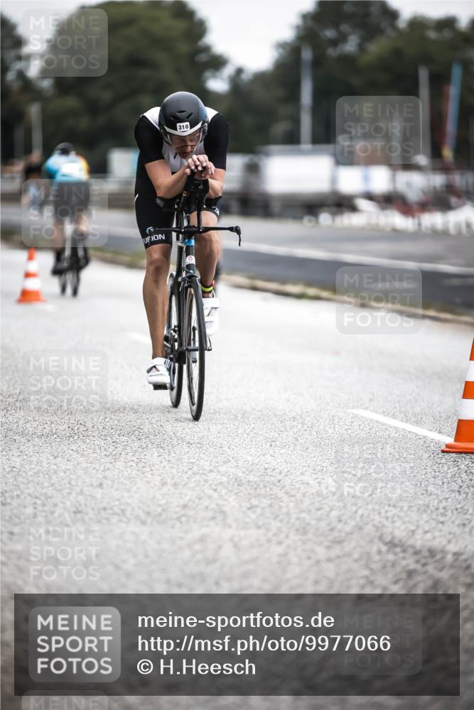 16.08.2026 - KN Förde Triathlon 2026 H.Heesch http://msf.ph/oto/9977066 16.08.2026 11:21:07 Radfahren 310, 316, 392 meine-sportfotos.de