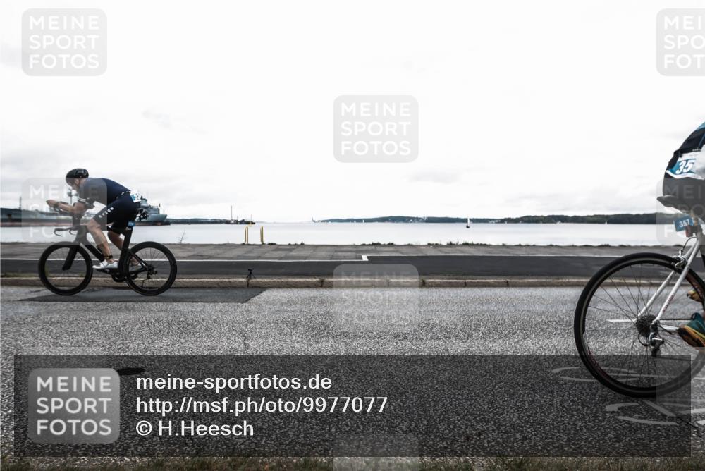 16.08.2026 - KN Förde Triathlon 2026 H.Heesch http://msf.ph/oto/9977077 16.08.2026 11:34:03 Radfahren 357, 375 meine-sportfotos.de